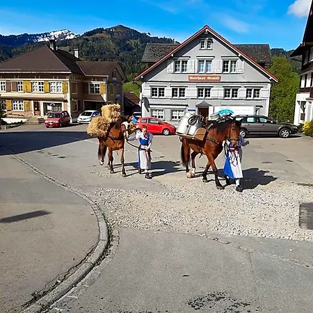 Szálloda Gemsli *